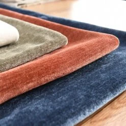 Lily 47" Upholstered Scroll Velvet Waterfall Bench/Chenille Entryway Bench-The Pop Maison -Homcom Crosley Shop GUEST 2d47b77b e208 493a bf84 916561bdbcb6